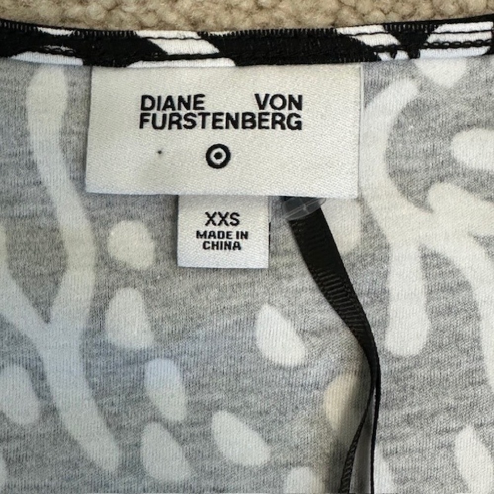 Diane Von Furstenburg (DVF) Target Wrap Dress Black White Print Midi Size XXS - Picture 14 of 15